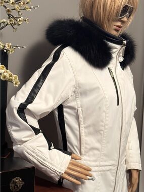 Spyder White Jacket with Black Fur Trim
